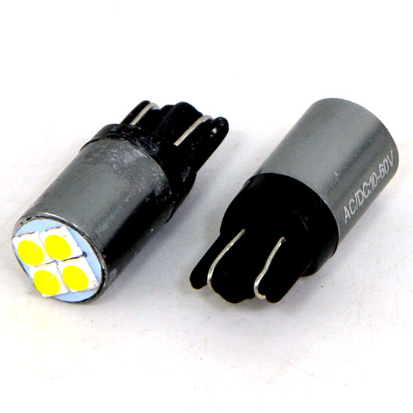 T10-4SMD-3030-DC Светодиодная лампа белый свет 1.3 ватт 10-60 вольт. (W5W) L078
