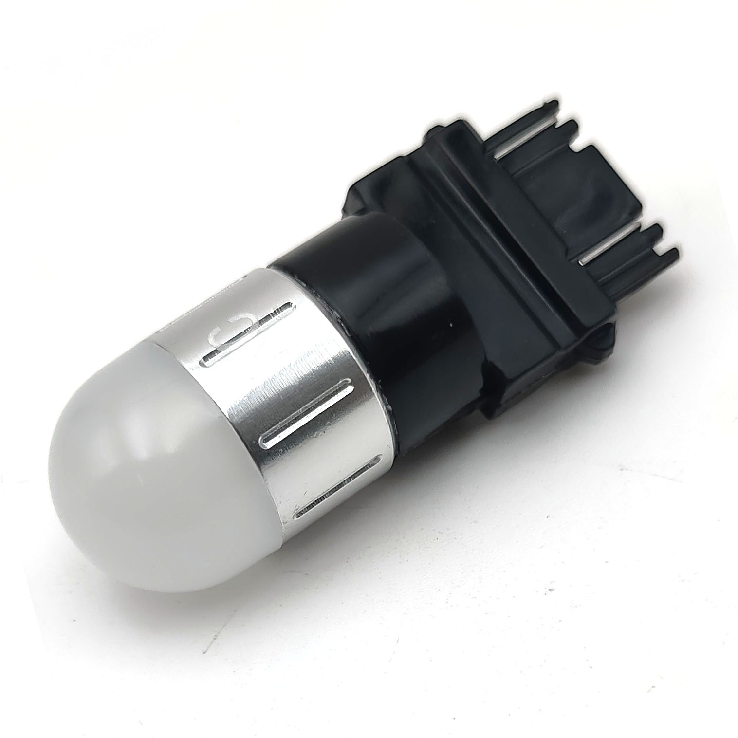 3157-6SMD-3030 Светодиодная лампа S25-3157 6SMD 3030 10-30 вольт. Белый. (P277W)