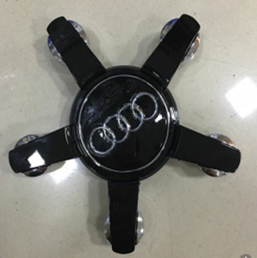 Колпачок на литой диск AUDI Q3 Black 8R0.601 165