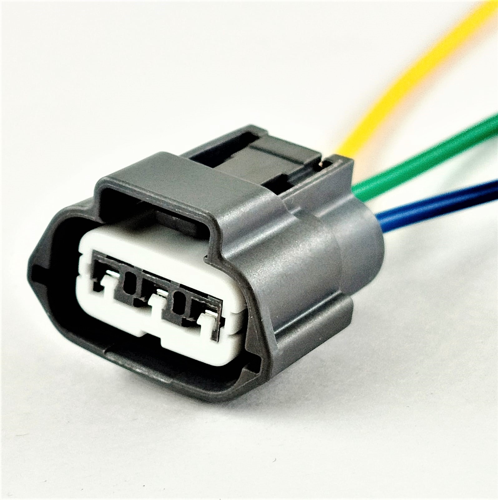 Разъём для катушки зажигания Nissan, Mitsubishi 3 провода OEM:61890779