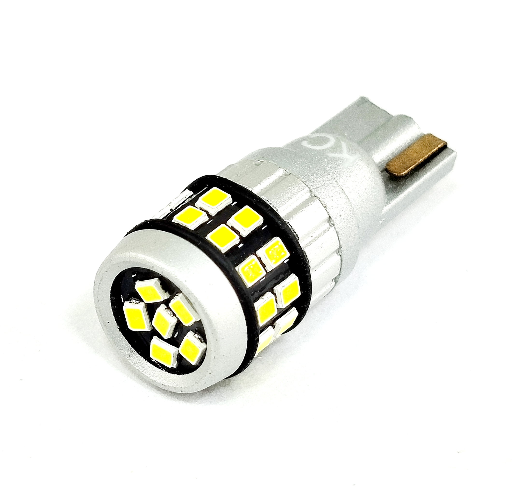Светодиодная лампа T10 30smd-2016 12-24 вольт. Белый