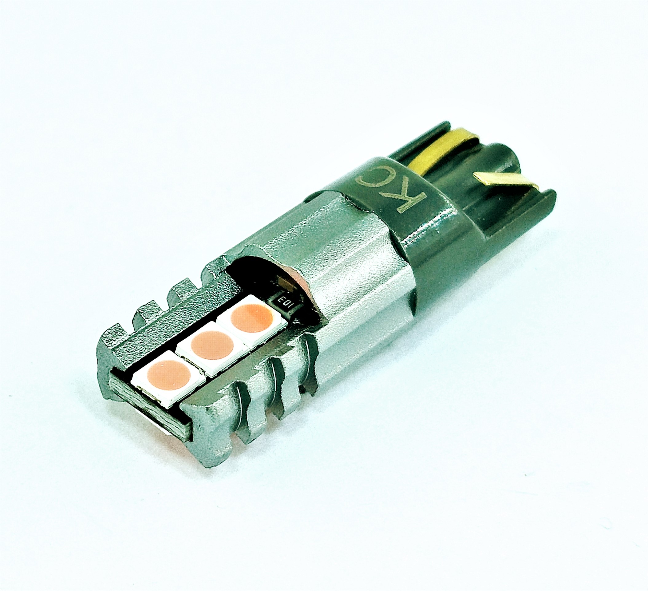 Светодиодная лампа T10 CSP3030 6 smd 12-24 вольт.CAN-BUS. Красный